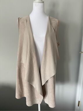 Calvin Klein Beige Suede Open-Front Vest. Size L
